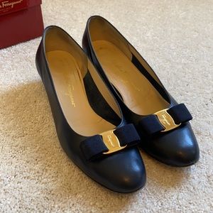 Salvatore Ferragamo “Lillaz” pumps